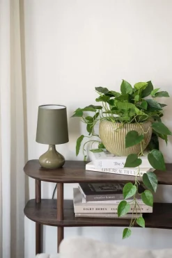 Bordlampe Ine 28 cm grønn