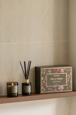 Gavesett Ode to Nature Amber & Tonka